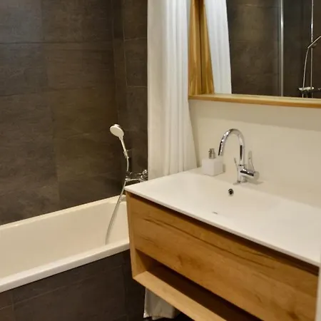 Beau Rivage Apartment *